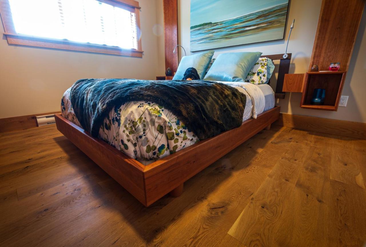 Bjorn Holm Villa Port Renfrew Exterior photo
