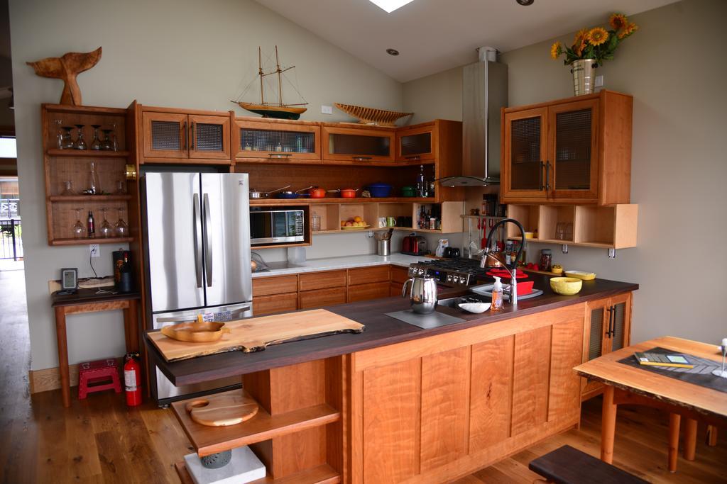 Bjorn Holm Villa Port Renfrew Exterior photo