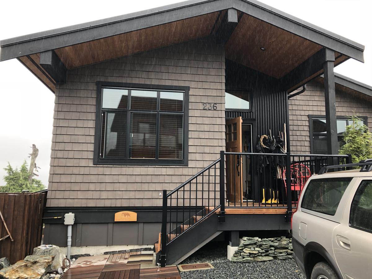 Bjorn Holm Villa Port Renfrew Exterior photo